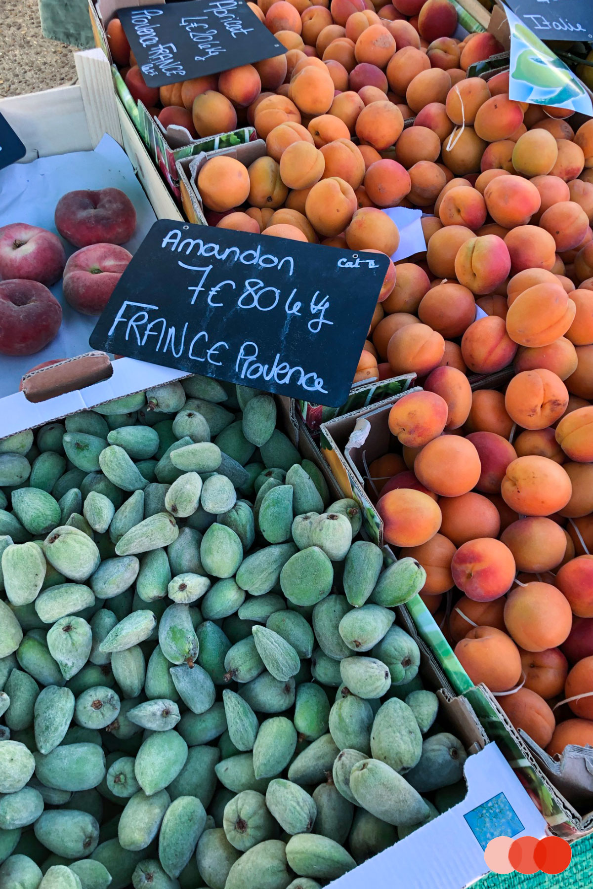 Mandeln und Aprikosen, Südfrankreich