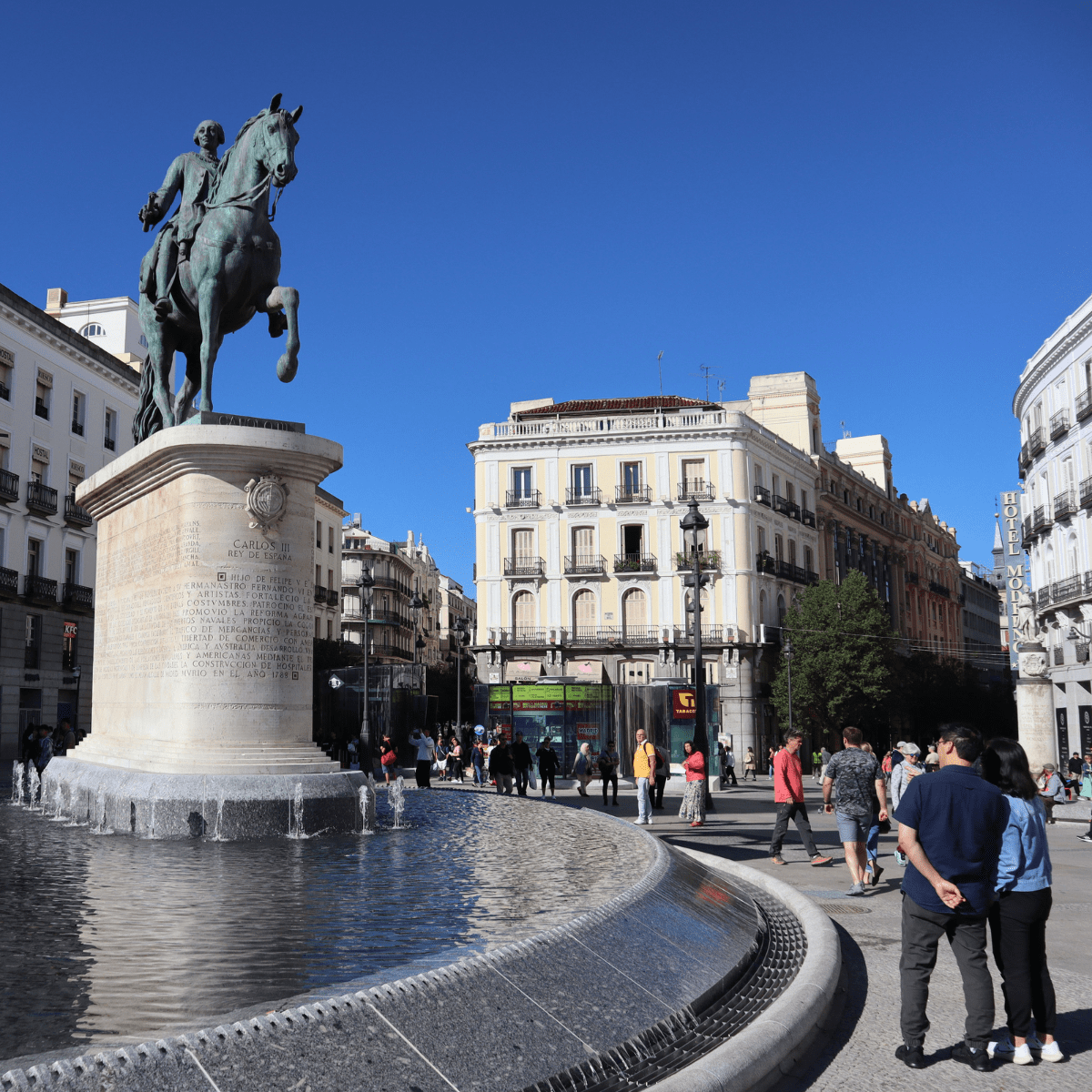 Madrid, Puerta del Sol Carlos III
